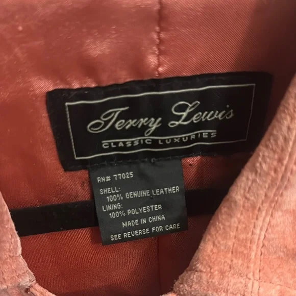Terry Lewis Classic Luxuries Pink Jacket - Picture 2 of 10
